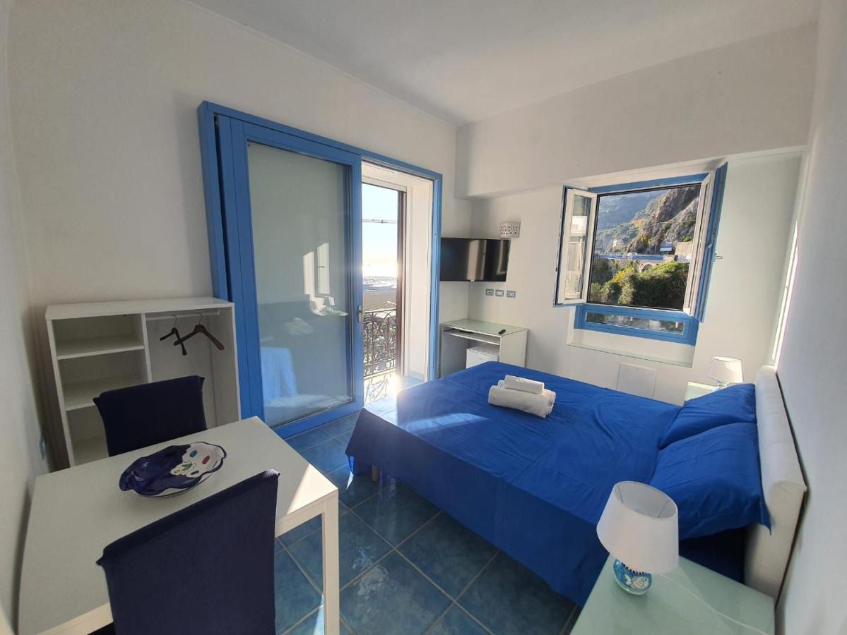 B&B Acquamarine Salerno Esterno foto
